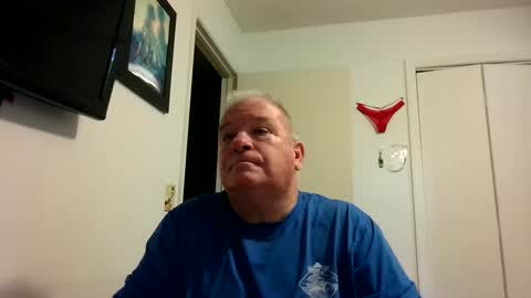Snapshot of mackdocc001 chatting on 09/10/25, 05:02 mackdocc001 online show from 09/10/25, 05:02