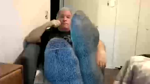 mackdocc001 online show from 10/13/25, 04:07