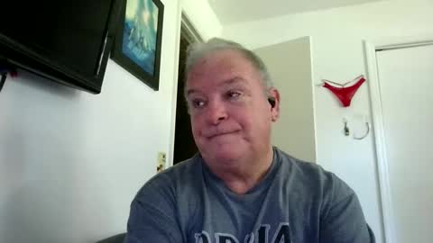 mackdocc001 online show from 10/15/25, 05:57