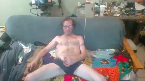 Snapshot of mackdog1369 chatting on 02/15/25, 03:39 mackdog1369 online show from 02/15/25, 03:39