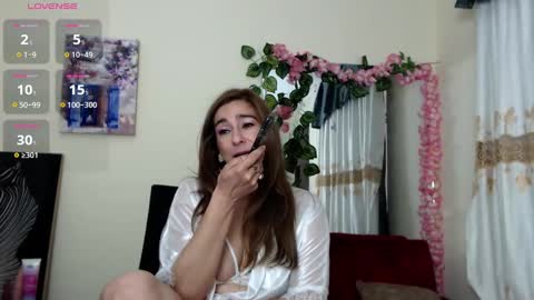 Snapshot of madam_dali chatting on 01/06/25, 03:51 Dalila online show from 01/06/25, 03:51