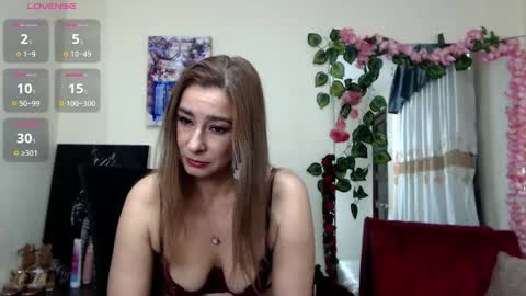 Snapshot of madam_dali chatting on 01/07/25, 03:44 Dalila online show from 01/07/25, 03:44