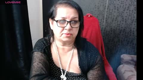 Snapshot of madam_sanjanne chatting on 12/06/24, 02:13 Madam Sanjanne online show from 12/06/24, 02:13