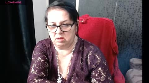 Snapshot of madam_sanjanne chatting on 12/11/24, 06:14 Madam Sanjanne online show from 12/11/24, 06:14