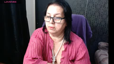 Snapshot of madam_sanjanne chatting on 01/21/25, 06:00 Madam Sanjanne online show from 01/21/25, 06:00