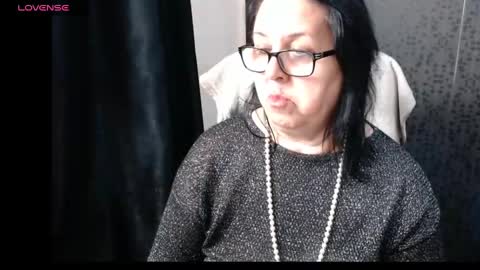 Snapshot of madam_sanjanne chatting on 03/06/25, 09:09 Madam Sanjanne online show from 03/06/25, 09:09