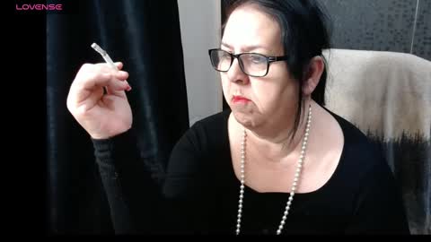 Snapshot of madam_sanjanne chatting on 03/07/25, 05:40 Madam Sanjanne online show from 03/07/25, 05:40