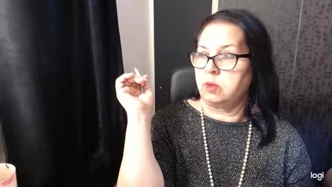 Snapshot of madam_sanjanne chatting on 10/17/25, 02:26 Madam Sanjanne online show from 10/17/25, 02:26