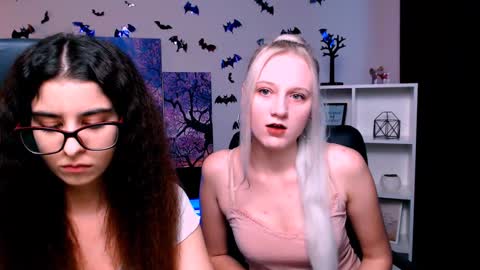 Snapshot of madam_ulis chatting on 12/31/24, 08:26 Ulis online show from 12/31/24, 08:26