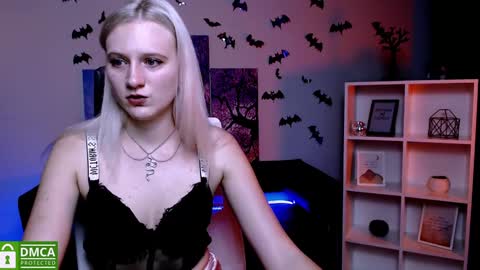 Snapshot of madam_ulis chatting on 01/06/25, 01:52 Ulis online show from 01/06/25, 01:52