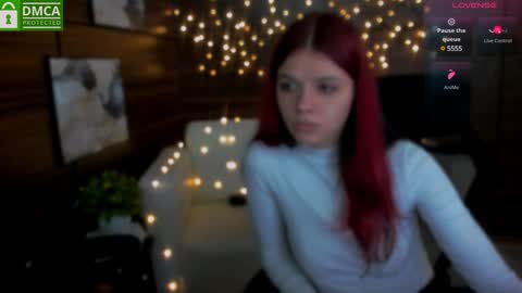 Snapshot of madam_ulis chatting on 01/13/25, 12:13 Ulis online show from 01/13/25, 12:13