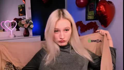 Snapshot of madam_ulis chatting on 02/17/25, 10:07 Ulis online show from 02/17/25, 10:07