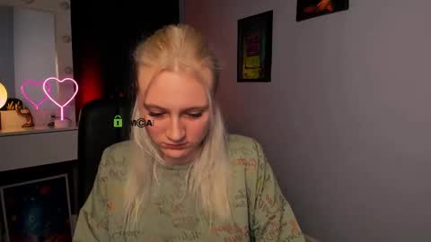 Snapshot of madam_ulis chatting on 03/07/25, 12:23 Ulis online show from 03/07/25, 12:23