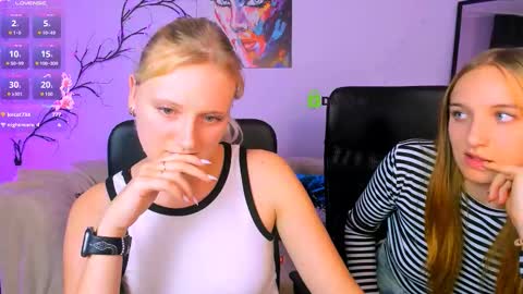 Snapshot of madam_ulis chatting on 09/22/25, 02:52 Ulis online show from 09/22/25, 02:52