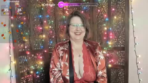 Snapshot of madam_verity chatting on 12/24/24, 02:21 Madam Verity online show from 12/24/24, 02:21