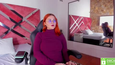 Snapshot of madame_ibby chatting on 12/29/24, 10:47 madame ibby online show from 12/29/24, 10:47