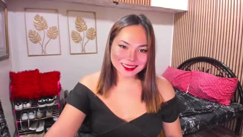 Snapshot of madame_ivy chatting on 03/08/25, 09:28 Ivy online show from 03/08/25, 09:28