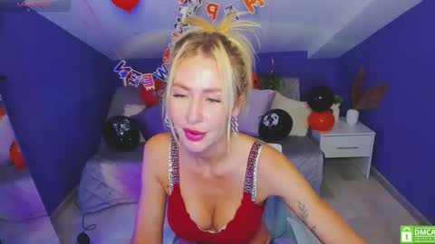 Snapshot of madammilly chatting on 10/23/25, 06:56 Evelyn online show from 10/23/25, 06:56