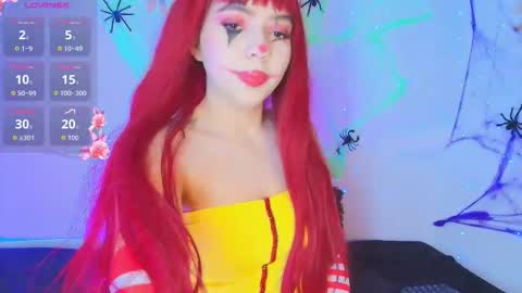 Snapshot of maddie_09 chatting on 10/27/25, 12:42 maddie 09 online show from 10/27/25, 12:42