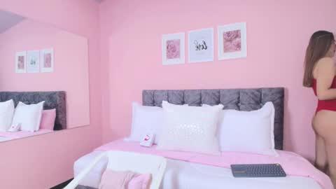 Maddie online show from 10/15/25, 06:52