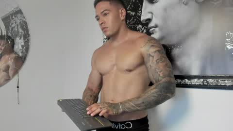 Snapshot of maddox_santana chatting on 02/08/25, 03:30 Maddox Santana online show from 02/08/25, 03:30