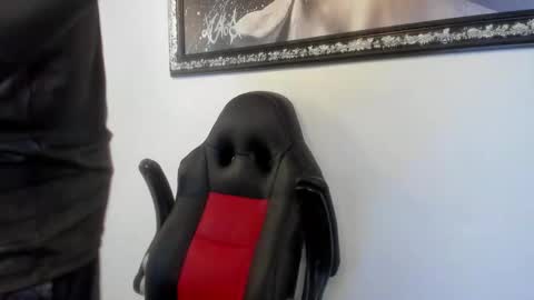 Snapshot of maddox_santana chatting on 02/13/25, 01:19 Maddox Santana online show from 02/13/25, 01:19