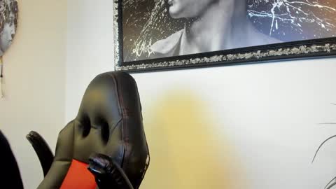 Snapshot of maddox_santana chatting on 02/26/25, 12:27 Maddox Santana online show from 02/26/25, 12:27