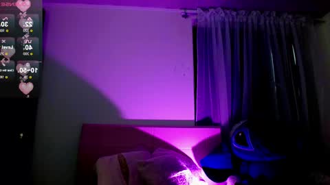 Snapshot of maddy_14 chatting on 02/19/25, 12:44 Maddy UwU online show from 02/19/25, 12:44