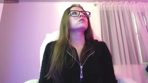 Snapshot of maddy_14 chatting on 09/10/25, 05:24 Maddy UwU online show from 09/10/25, 05:24