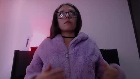 Maddy UwU online show from 11/10/25, 10:09