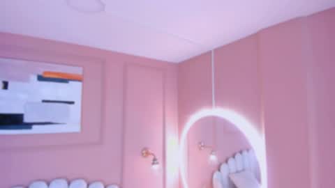 Snapshot of maddy_brooks chatting on 12/11/24, 02:52 Maddy online show from 12/11/24, 02:52