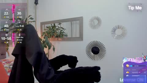Snapshot of maddy_cooper_ chatting on 02/05/25, 11:28 Maddy online show from 02/05/25, 11:28