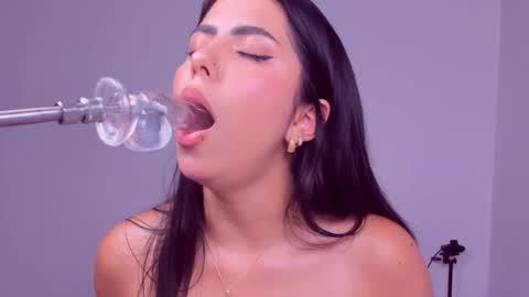 Maddy online show from 02/10/25, 06:56