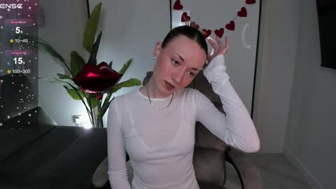 Snapshot of maddygarcia chatting on 02/08/25, 10:19 maddygarcia online show from 02/08/25, 10:19
