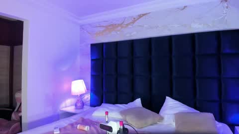 Maddy online show from 09/25/25, 11:36