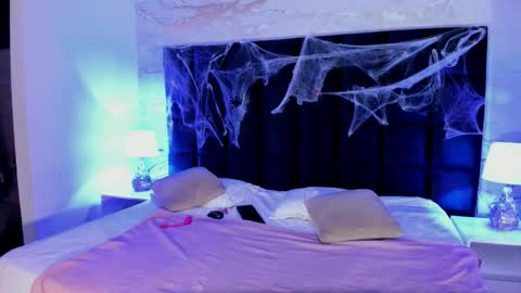 Maddy online show from 10/14/25, 11:44