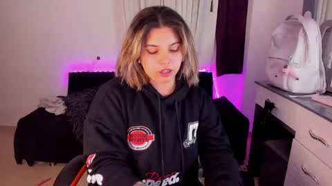 madelaine_taylor online show from 12/10/24, 03:41