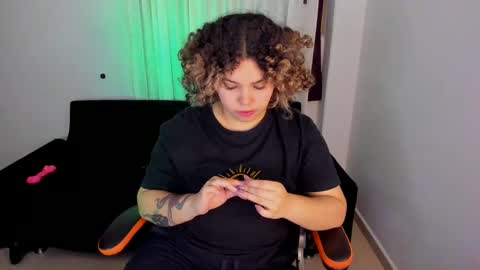 madelaine_taylor online show from 12/30/24, 02:20