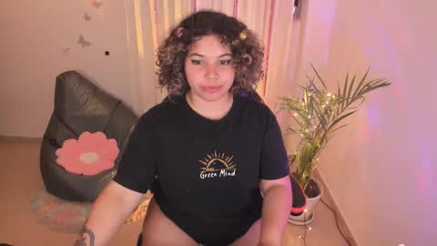 madelaine_taylor online show from 02/25/25, 05:15