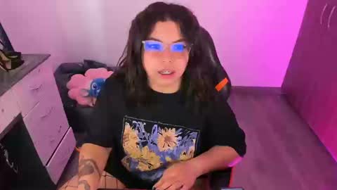 madelaine_taylor online show from 10/18/25, 03:46