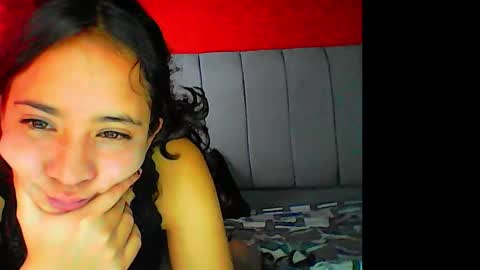 Snapshot of madelainee_buk chatting on 12/18/24, 04:17 Buk online show from 12/18/24, 04:17