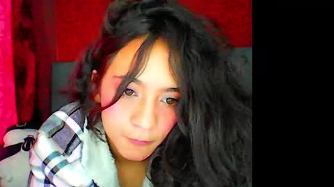 Snapshot of madelainee_buk chatting on 12/18/24, 08:25 Buk online show from 12/18/24, 08:25