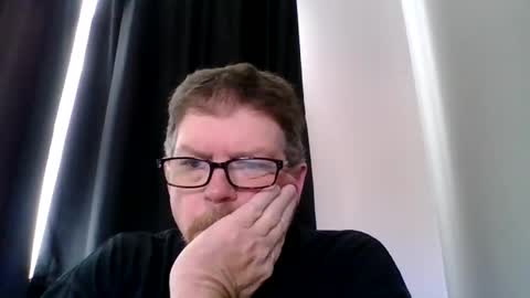 Madhatter72 online show from 11/20/25, 06:40