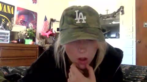 yourfavblonde online show from 10/08/25, 07:11