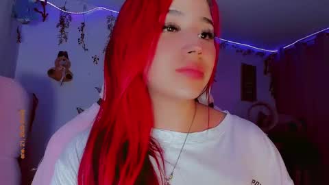 Snapshot of madison_x17 chatting on 01/22/25, 01:42 madso x17 online show from 01/22/25, 01:42