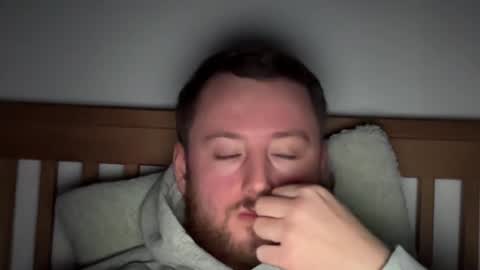 Snapshot of madnessben chatting on 10/13/25, 03:50 madnessben online show from 10/13/25, 03:50