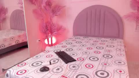 madyscarlett online show from 10/01/25, 11:49