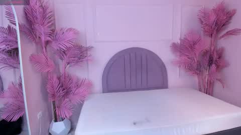 madyscarlett online show from 10/14/25, 01:23