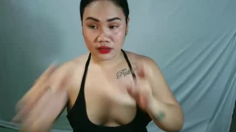 Snapshot of mae_hottie69 chatting on 09/17/25, 02:46 mae_hottie69 online show from 09/17/25, 02:46