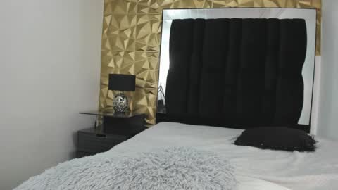 MAEE ANGELS online show from 12/24/24, 11:00